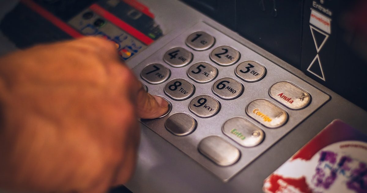 銀行ATM