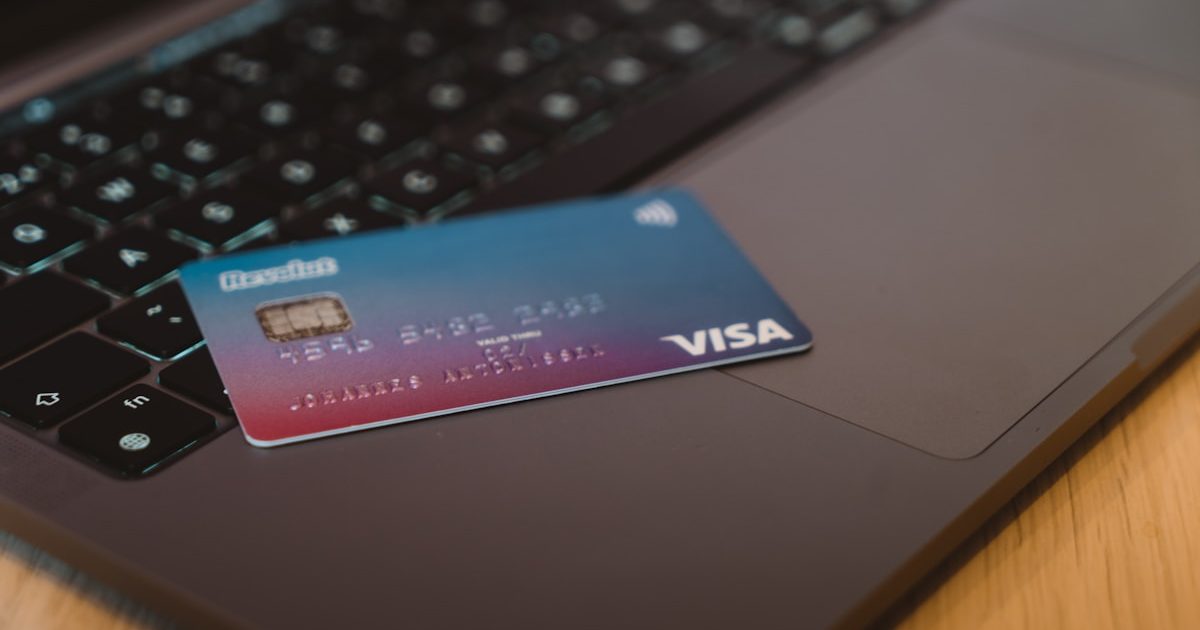 銀行ロイヤリティプログラムでカードローン金利を下げる