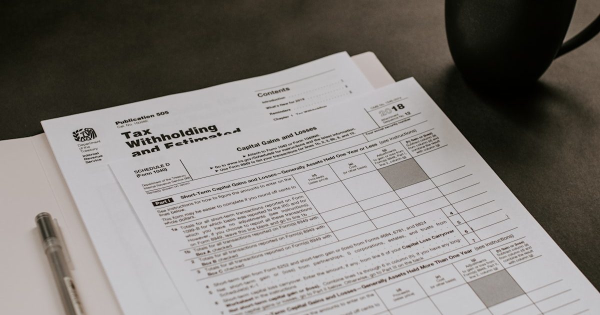 個人事業主の建設業が知りたい「銀行融資とノンバンクの使い分け」完全ガイド【2026年版】